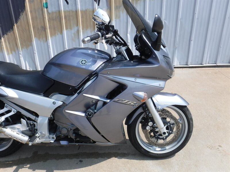 yamaha fjr 1300 2004