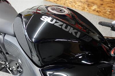 2023 Suzuki Hayabusa   - Photo 18 - Kingman, KS 67068