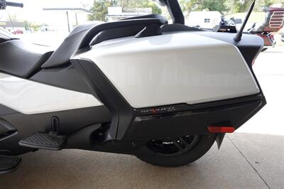 2022 Can Am Spyder RT SE6   - Photo 19 - Kingman, KS 67068