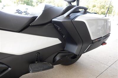 2022 Can Am Spyder RT SE6   - Photo 18 - Kingman, KS 67068