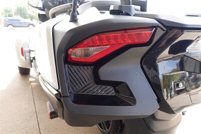 2022 Can Am Spyder RT SE6   - Photo 25 - Kingman, KS 67068