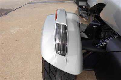 2022 Can Am Spyder RT SE6   - Photo 35 - Kingman, KS 67068