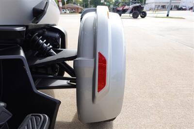2022 Can Am Spyder RT SE6   - Photo 33 - Kingman, KS 67068