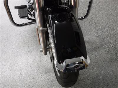 2017 Harley-Davidson Road King   - Photo 4 - Kingman, KS 67068