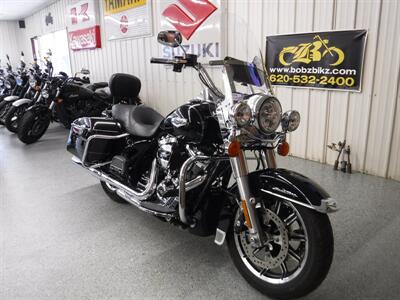 2017 Harley-Davidson Road King   - Photo 2 - Kingman, KS 67068