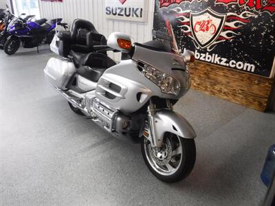 2005 Honda Gold Wing 1800   - Photo 2 - Kingman, KS 67068