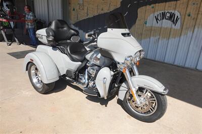2024 Harley-Davidson Tri Glide - Photo 2 - Kingman, KS 67068