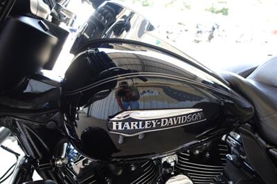 2016 Harley-Davidson Tri Glide - Photo 34 - Kingman, KS 67068