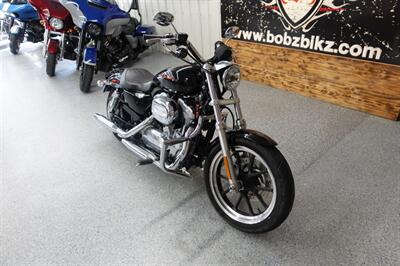 2013 Harley-Davidson Sportster 883 Superlow   - Photo 2 - Kingman, KS 67068