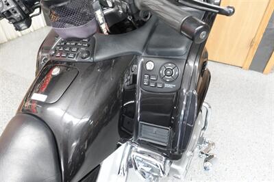 2010 Honda Gold Wing 1800 ABS   - Photo 16 - Kingman, KS 67068