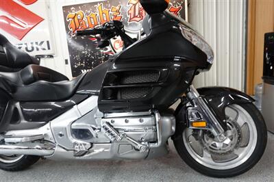 2010 Honda Gold Wing 1800 ABS   - Photo 8 - Kingman, KS 67068