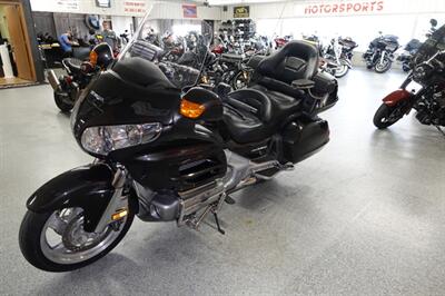 2010 Honda Gold Wing 1800 ABS   - Photo 3 - Kingman, KS 67068