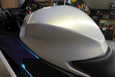 2025 Yamaha YZF R3   - Photo 23 - Kingman, KS 67068