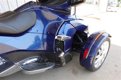2017 Can Am Spyder RT Limited SE6   - Photo 10 - Kingman, KS 67068