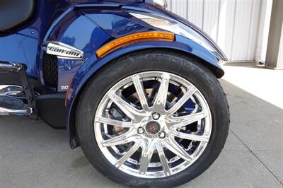 2017 Can Am Spyder RT Limited SE6   - Photo 11 - Kingman, KS 67068