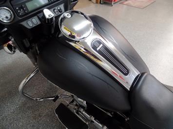 2011 Harley-Davidson Street Glide   - Photo 22 - Kingman, KS 67068