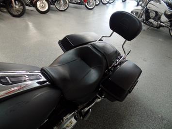 2011 Harley-Davidson Street Glide   - Photo 23 - Kingman, KS 67068