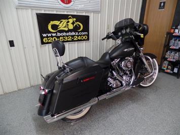 2011 Harley-Davidson Street Glide   - Photo 15 - Kingman, KS 67068