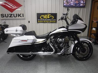 2012 Harley-Davidson Road Glide Custom CVO   - Photo 1 - Kingman, KS 67068