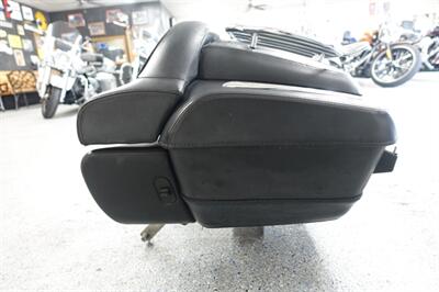 2006 Harley-Davidson Ultra Classic CVO - Photo 53 - Kingman, KS 67068