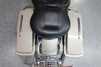 2006 Harley-Davidson Ultra Classic CVO - Photo 41 - Kingman, KS 67068