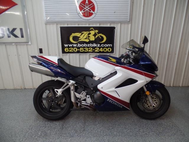 2007 Honda VFR800   - Photo 1 - Kingman, KS 67068