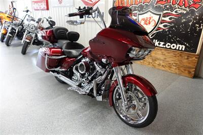 2017 Harley-Davidson Road Glide Special   - Photo 2 - Kingman, KS 67068