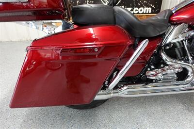 2017 Harley-Davidson Road Glide Special   - Photo 9 - Kingman, KS 67068