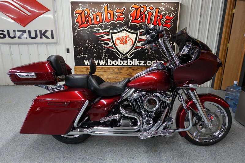 2017 Harley-Davidson Road Glide Special   - Photo 1 - Kingman, KS 67068