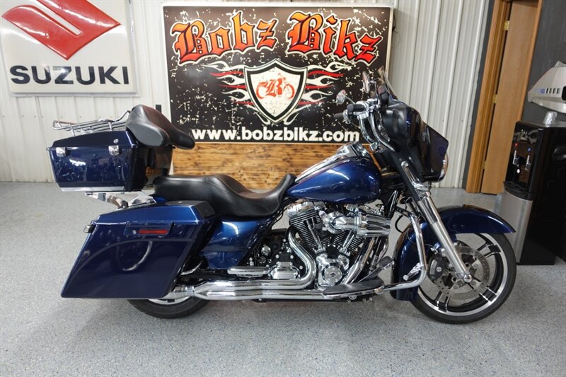 2012 Harley-Davidson Street Glide   - Photo 1 - Kingman, KS 67068