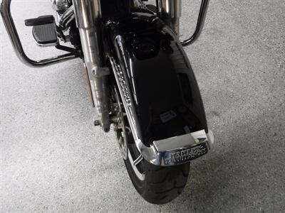 2018 Harley-Davidson Ultra Classic   - Photo 4 - Kingman, KS 67068