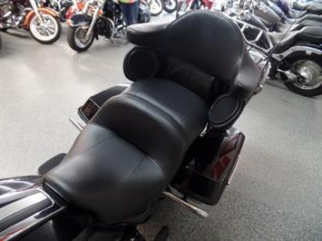2011 Harley-Davidson Road Glide Custom   - Photo 24 - Kingman, KS 67068