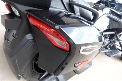 2020 Can Am Spyder F3 Limited SE6 - Photo 24 - Kingman, KS 67068