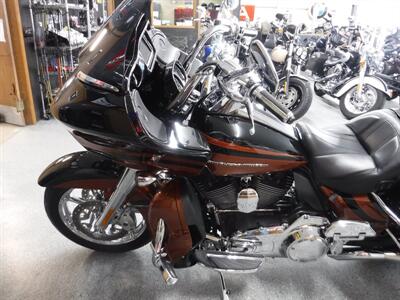 2015 Harley-Davidson Road Glide Ultra CVO   - Photo 16 - Kingman, KS 67068