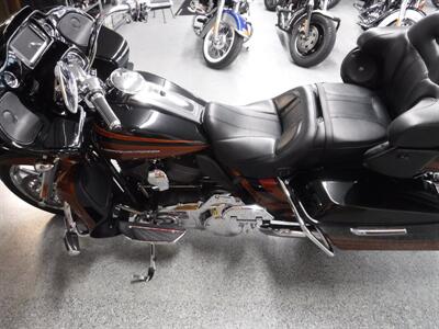 2015 Harley-Davidson Road Glide Ultra CVO   - Photo 5 - Kingman, KS 67068