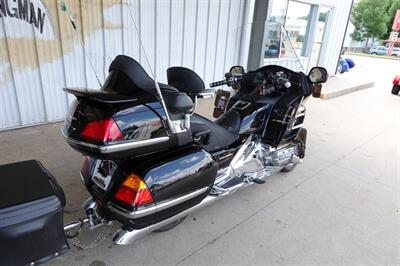 2001 Honda Gold Wing 1800   - Photo 9 - Kingman, KS 67068