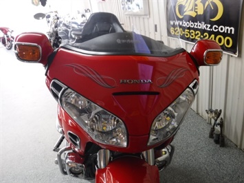 2004 Honda Gold Wing 1800   - Photo 5 - Kingman, KS 67068