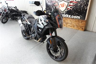 2019 KTM 1290 Super Adventure S   - Photo 2 - Kingman, KS 67068