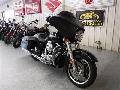 2012 Harley-Davidson Street Glide   - Photo 2 - Kingman, KS 67068