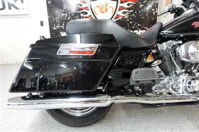 2006 Harley-Davidson Electra Glide Classic   - Photo 28 - Kingman, KS 67068