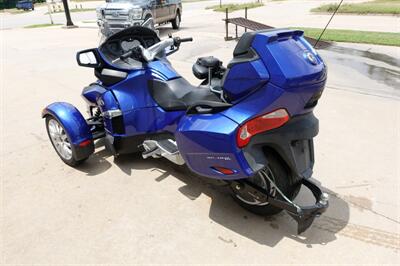 2013 Can Am Spyder RT SM5   - Photo 6 - Kingman, KS 67068