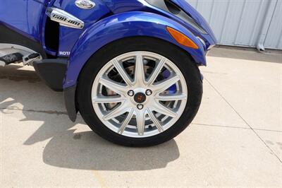 2013 Can Am Spyder RT SM5   - Photo 9 - Kingman, KS 67068
