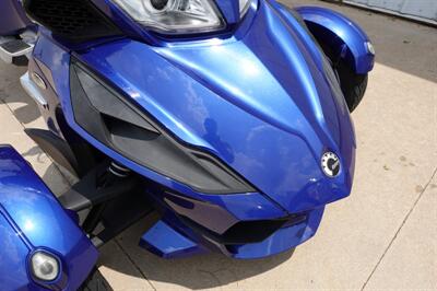 2013 Can Am Spyder RT SM5   - Photo 12 - Kingman, KS 67068