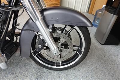 2016 Harley-Davidson Street Glide Special - Photo 9 - Kingman, KS 67068