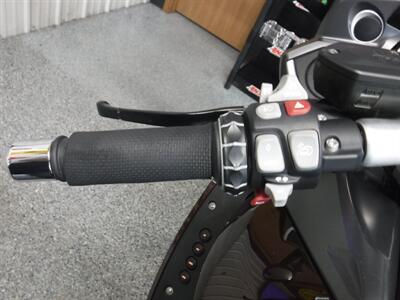 2013 BMW K 1600 GTL   - Photo 12 - Kingman, KS 67068