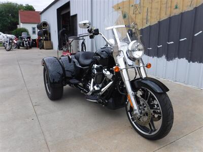 2018 Harley-Davidson Freewheeler   - Photo 2 - Kingman, KS 67068