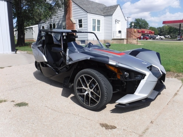 2016 Polaris Slingshot SL   - Photo 1 - Kingman, KS 67068