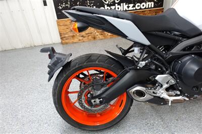 2020 Yamaha MT-09 - Photo 9 - Kingman, KS 67068