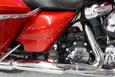 2023 Harley-Davidson Road Glide   - Photo 16 - Kingman, KS 67068