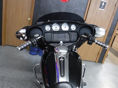 2019 Harley-Davidson Street Glide   - Photo 16 - Kingman, KS 67068